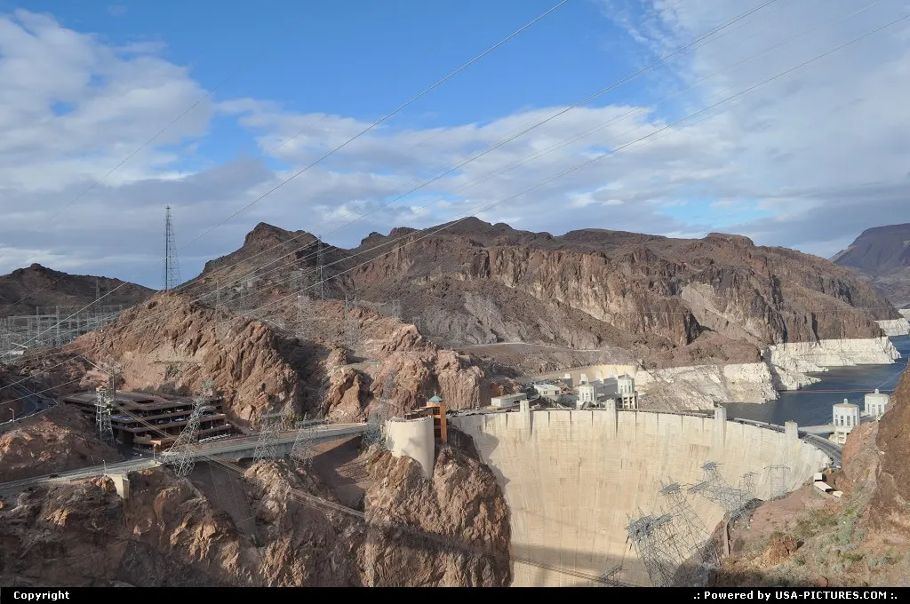 Overview of the Hoover Dam complex, close to the Mike O'Callaghan – Pat Tillman Memoria...
