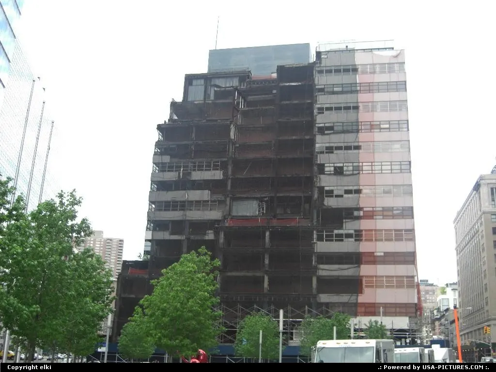 New york damaged buiding during 11 september 2001 events