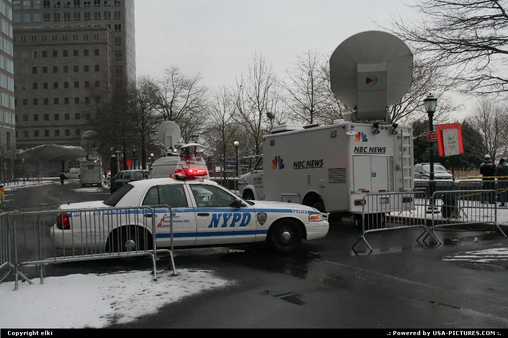 Policemen and media, around the A320,recovered from hudson river, park zone.