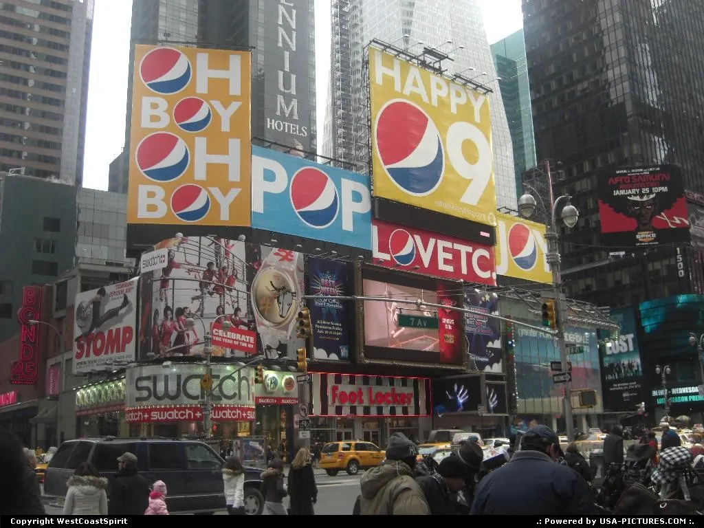 Season's Greetings still on the go on Times Squares billboards. Happy 09!