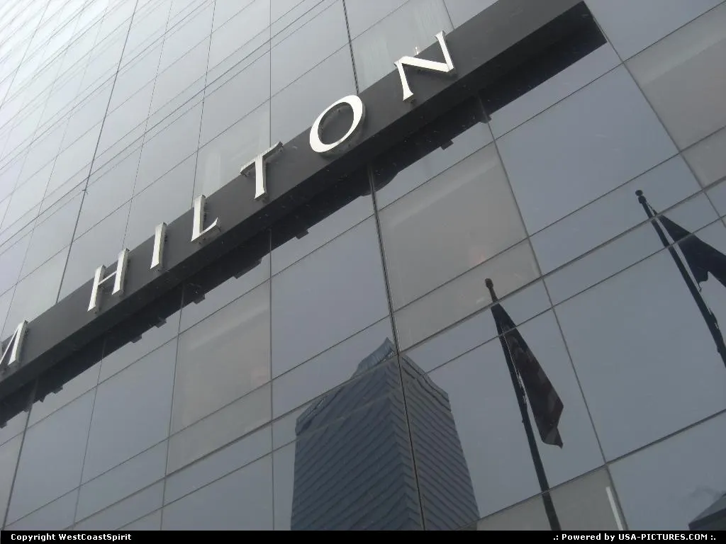 Nice building -should be a nice hotel, too- right in front of
