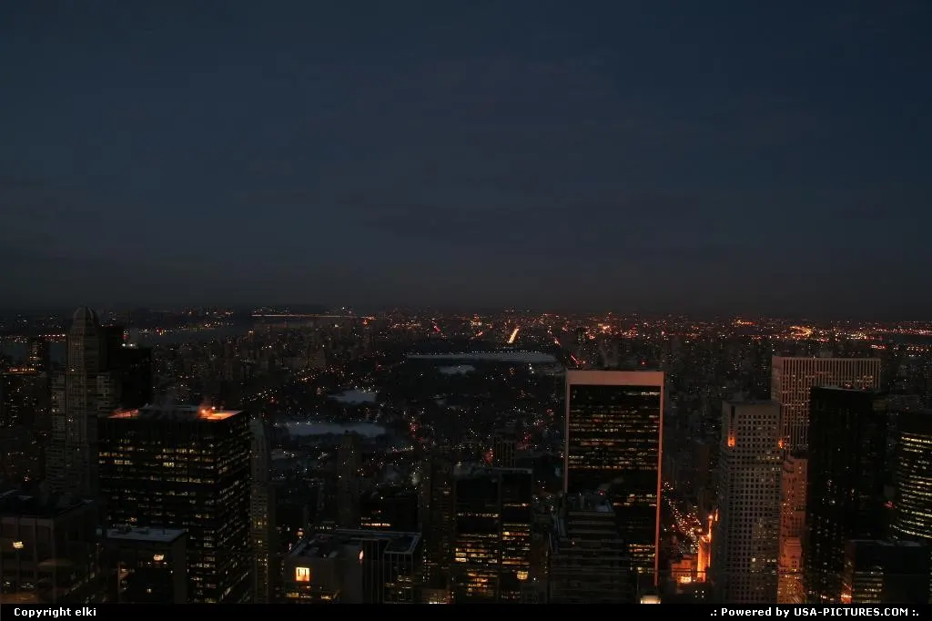 Sunset on manathan. Take a look to central park at the middle of the picture.