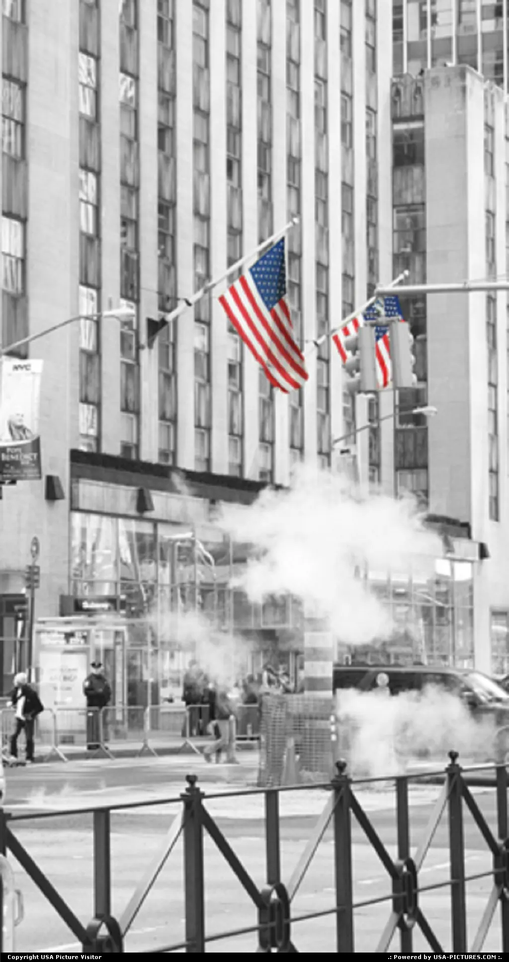 English New York hustle and bustle of daily life.