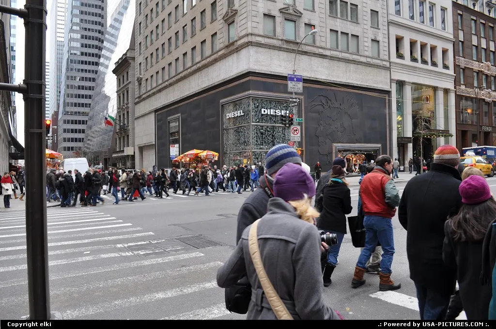 Time shopping in 5 th avenue