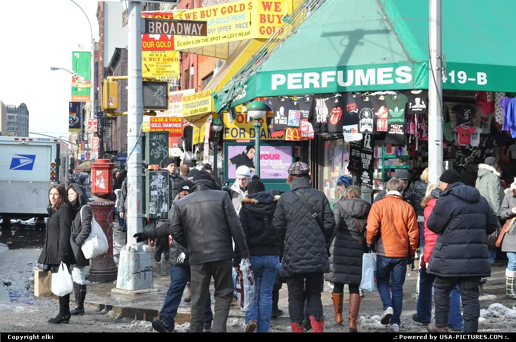 canal street, heading Chinatown