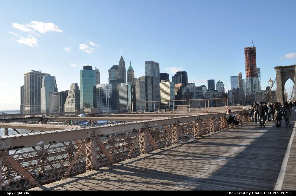 Manathan view from brooklyn bridge