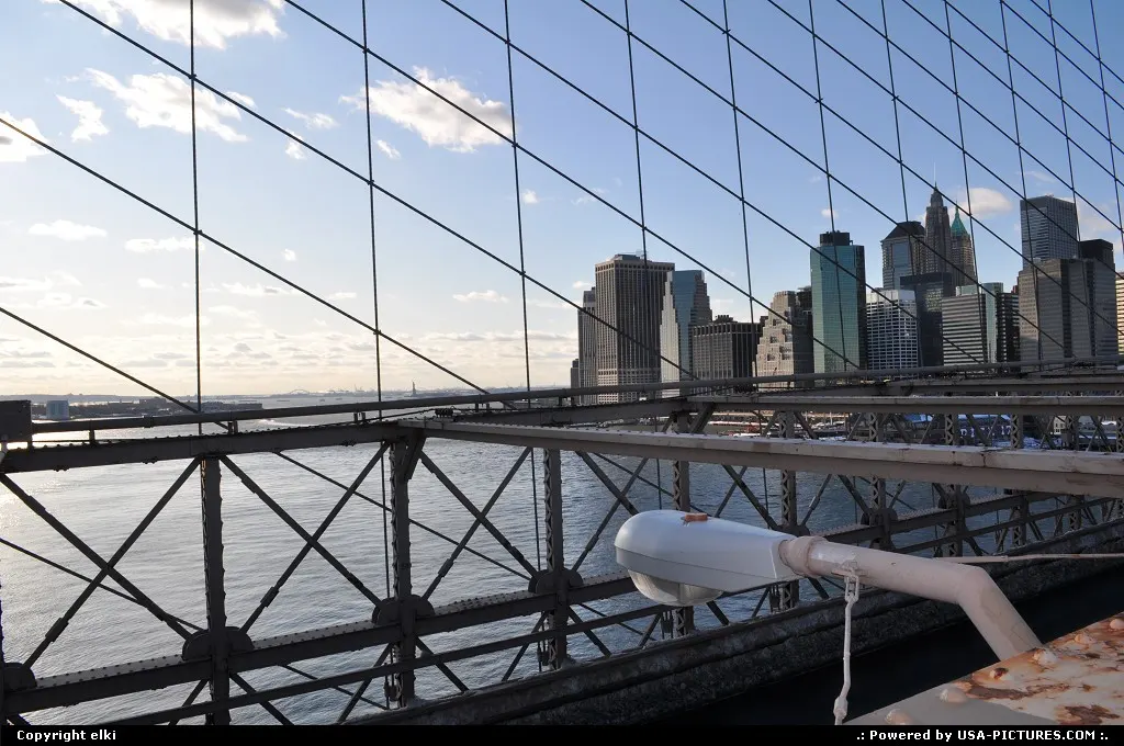 Manathan view from brooklyn bridge