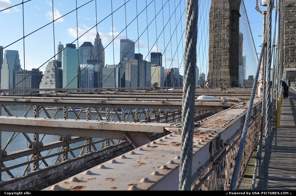 Manathan view from Brooklyn bridge
