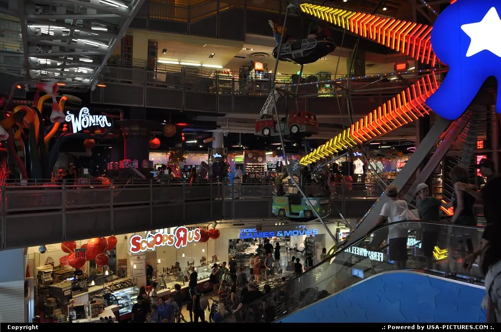 Toys r us in Times Square.