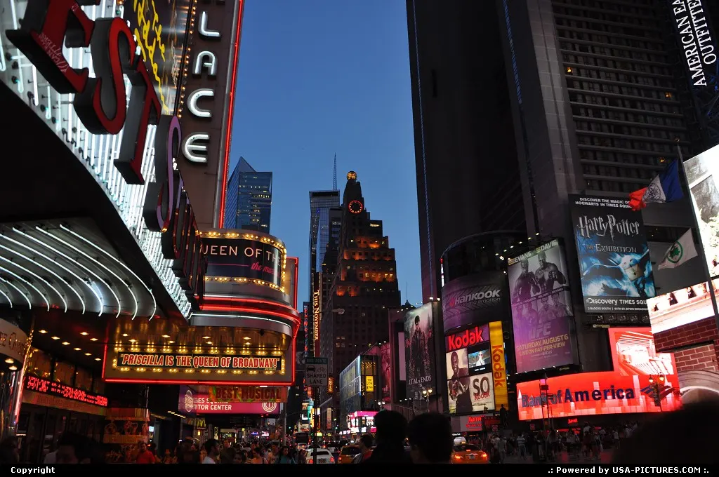 Love the color palette in Times Square by evening.
