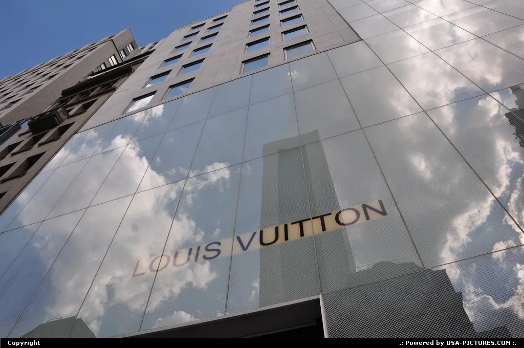 Louis Vuitton flagship store on the 5th avenue, New York City.