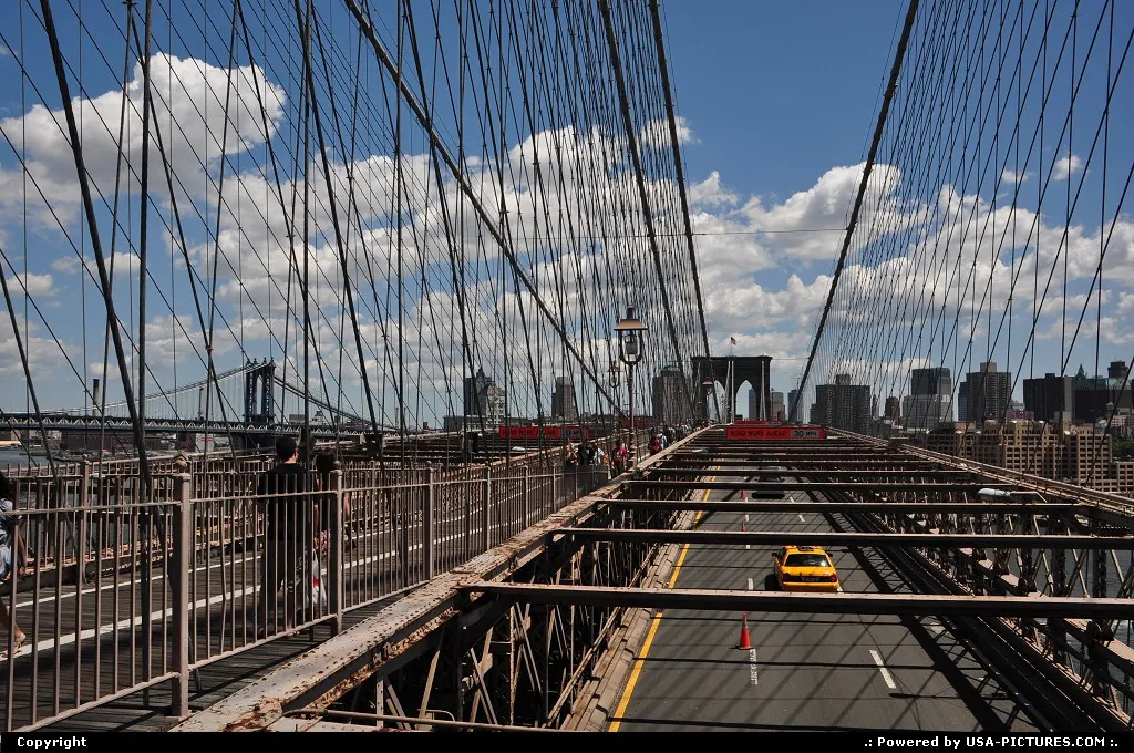 Walking down the bridge under a fantastic weather...