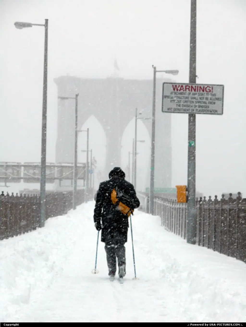 Historic snow storm - Brooklyn Bridge