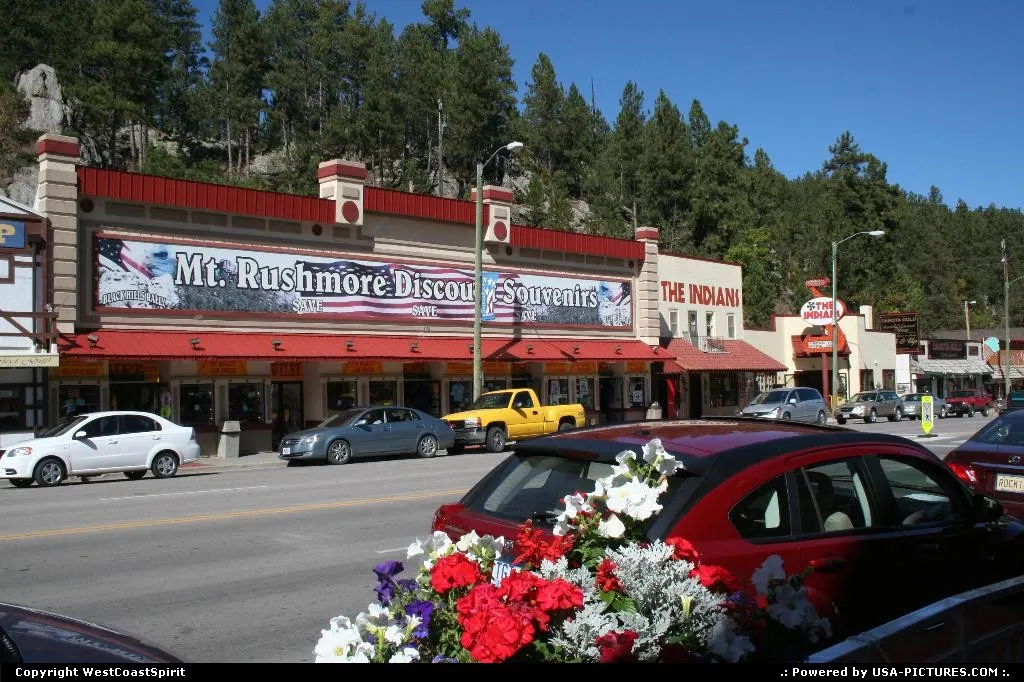 Keystone, main street with numerous retails and restaurants. Gateway to Mount Rushmore.