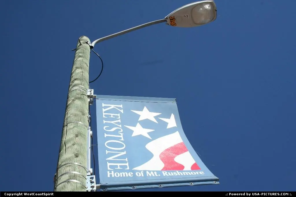Keystone, main street with numerous retails and restaurants. Gateway to Mount Rushmore.