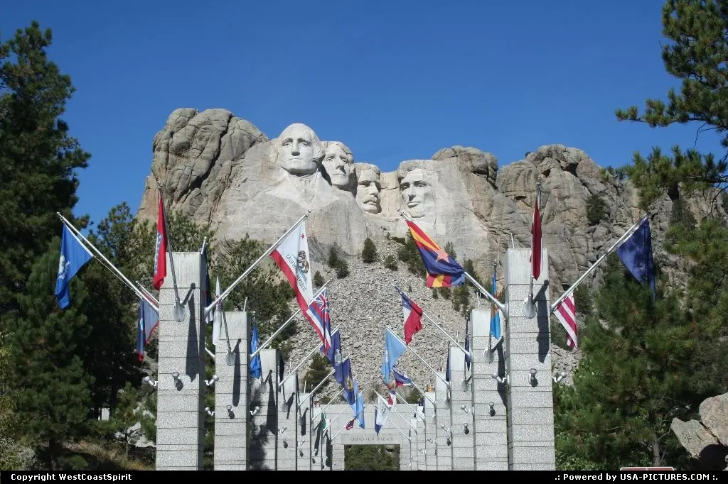 Flags Avenue at Mount Rushmore.