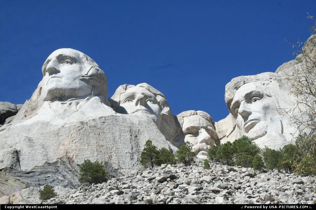 Not in a city South-dakota mount rushmore, black hills