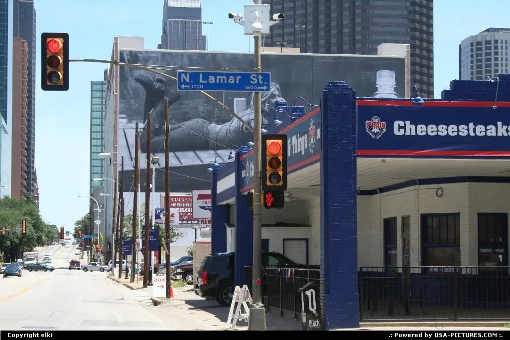 Street, entering art district