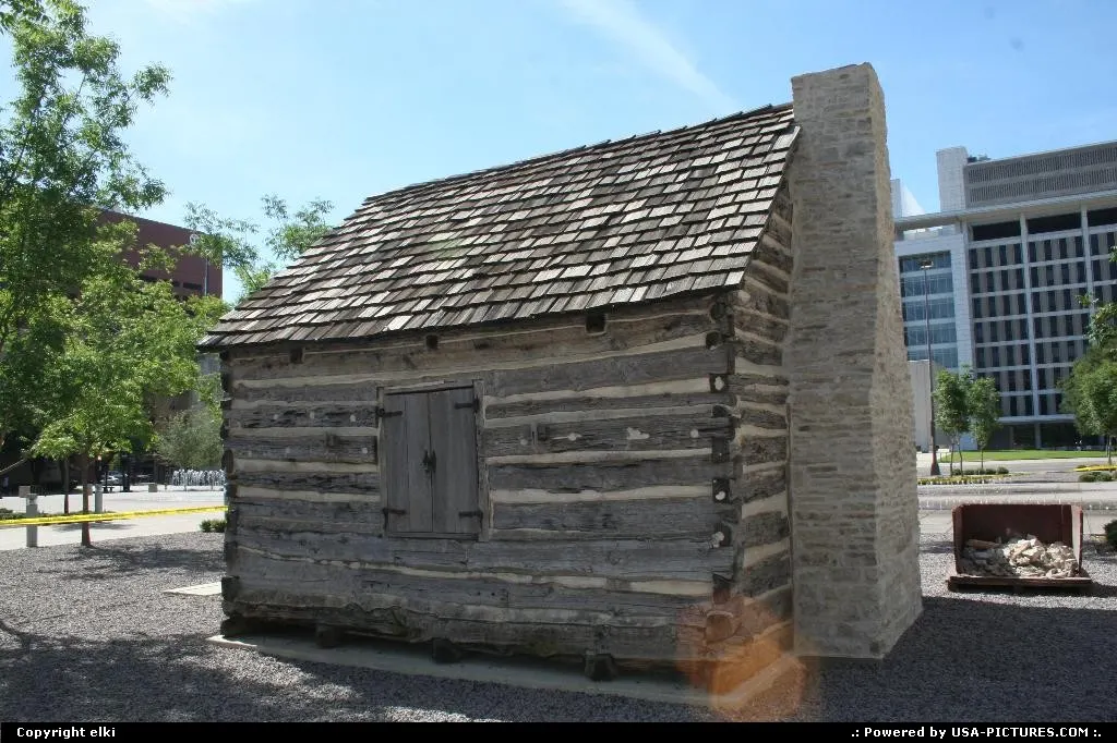 first house in dallas