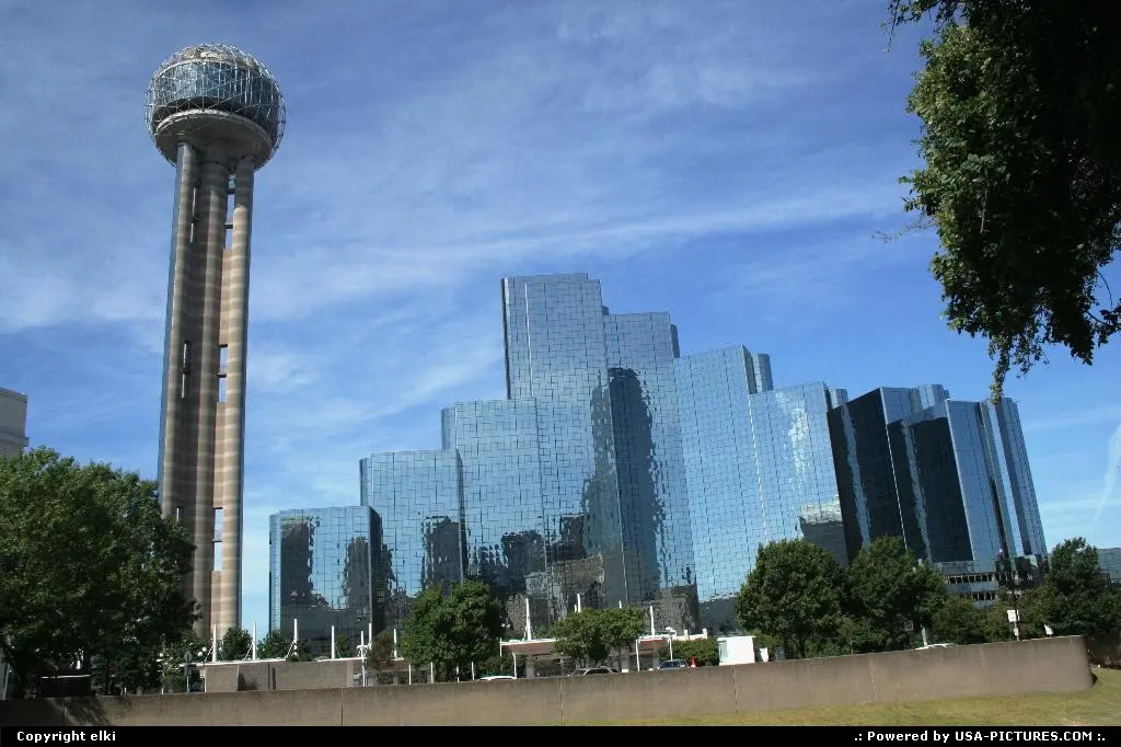 Reunion tower, closed to the Hyatt regency