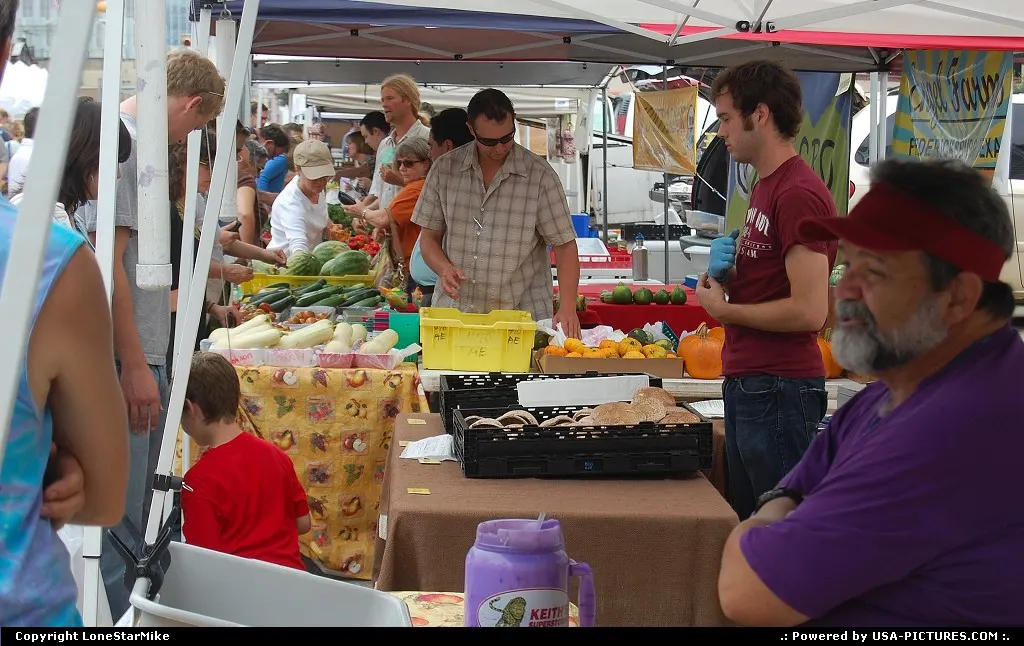 Customers at Farmers Market at Republic Square.