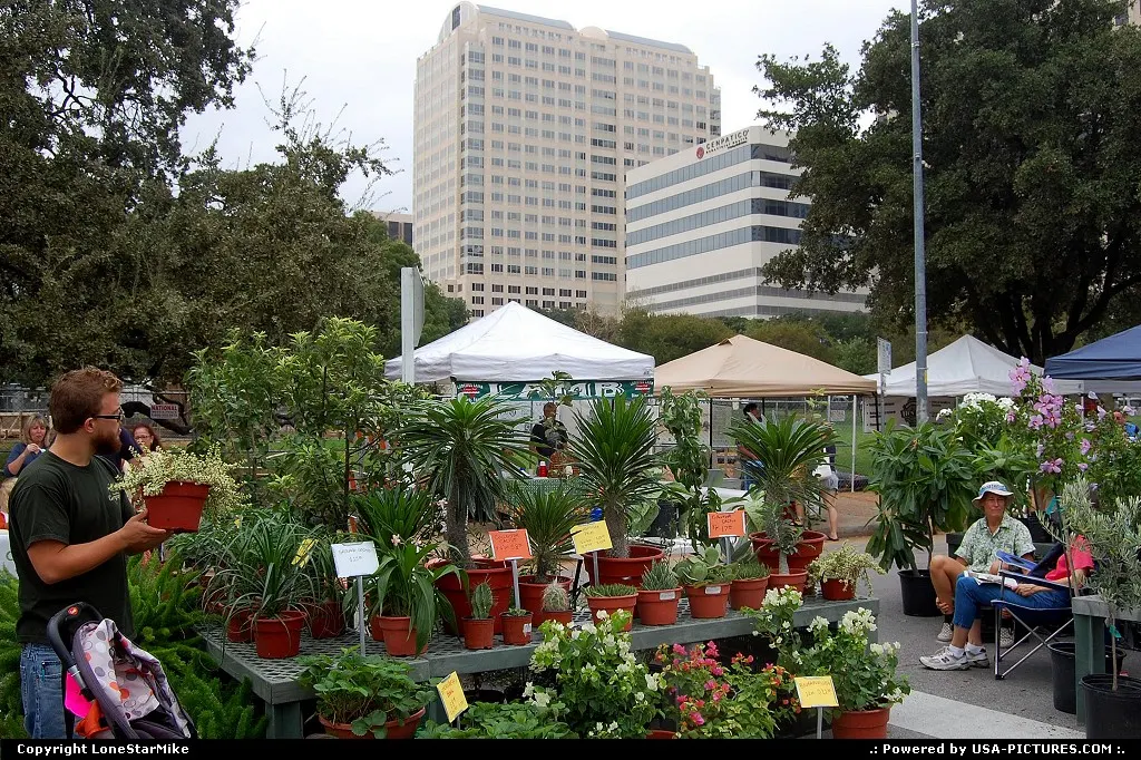 Austin's Farmers Market at Republic Square