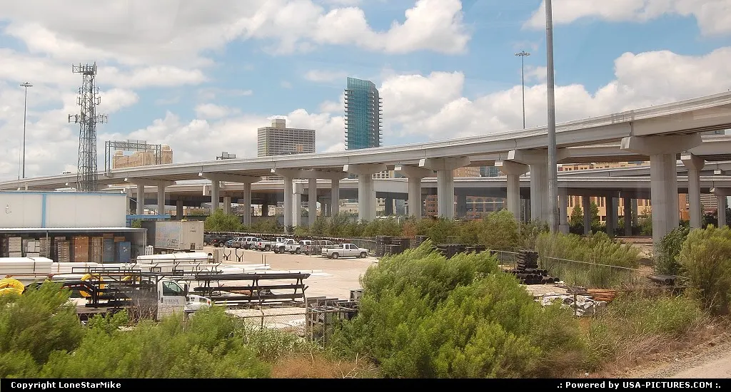 Coming into Fort Worth on Amtrak's Texas Eagle