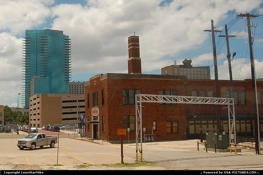 Coming into Fort Worth on Amtrak's Texas Eagle.
