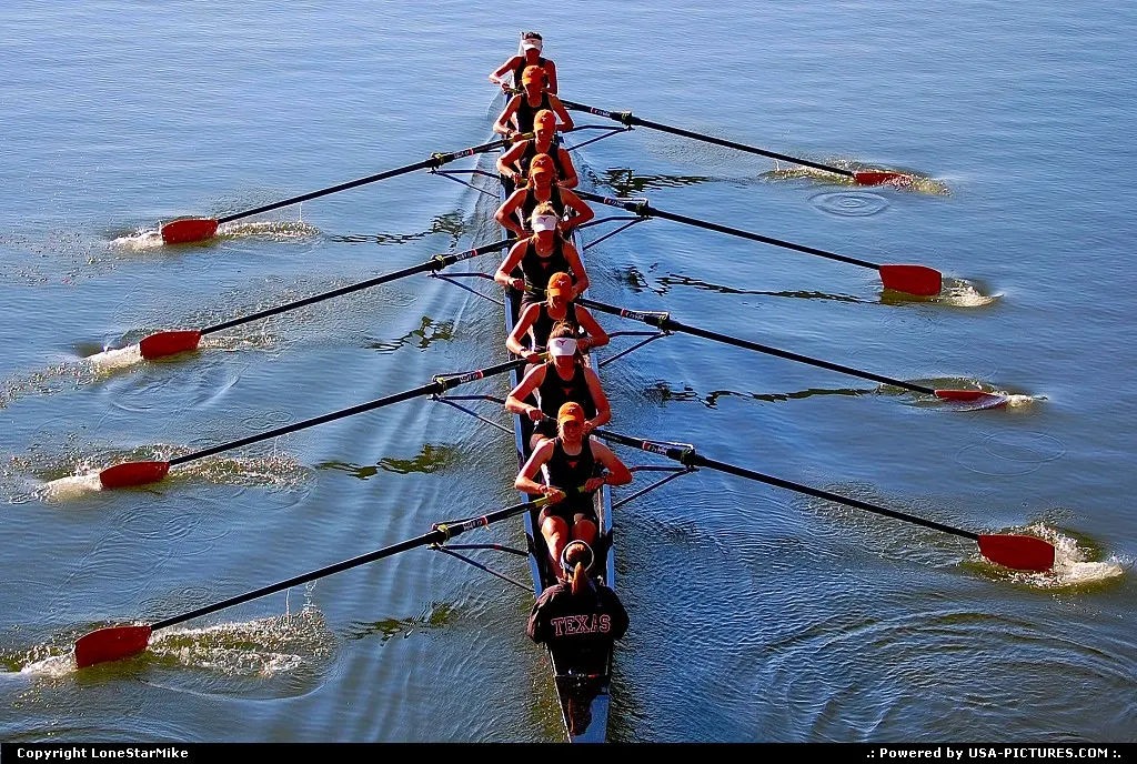 Rowing team on Lady Bird lake