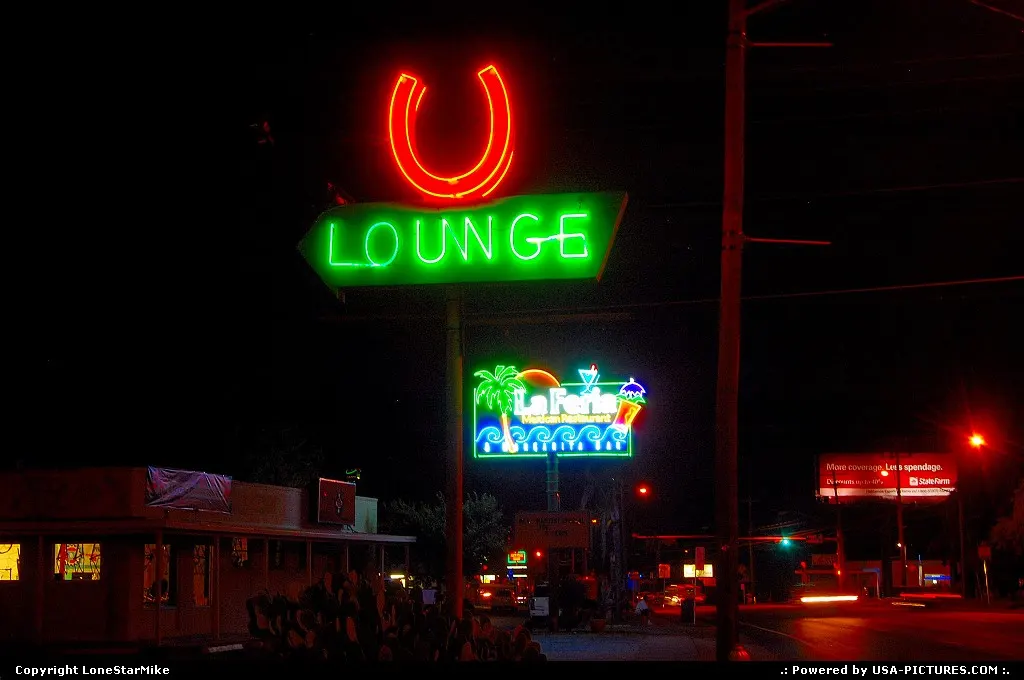 The Horseshoe Lounge on S. Lamar Blvd.