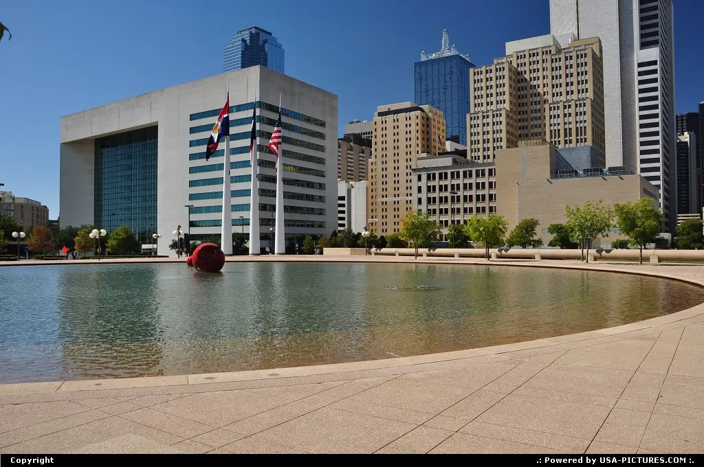 The pool by Dallas Civic Center with the 3 flags: Dallas, Texas, USA