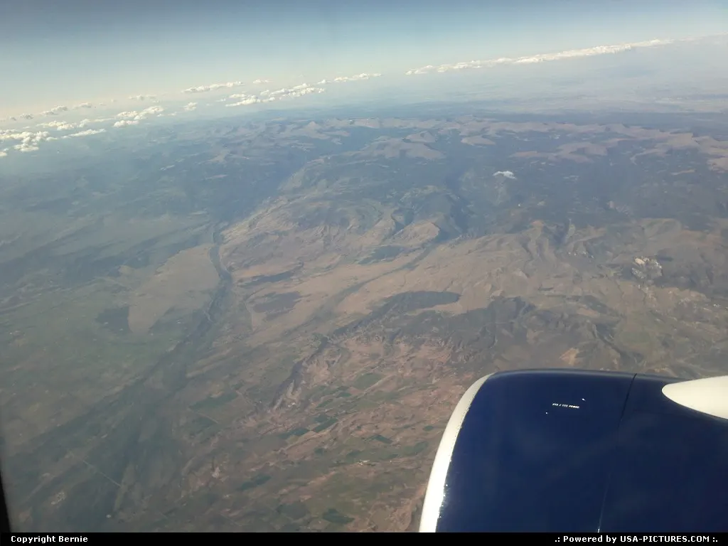 High over UTAH en route MSP-SFO aboard DELTA Boeing 757-300 N592NW