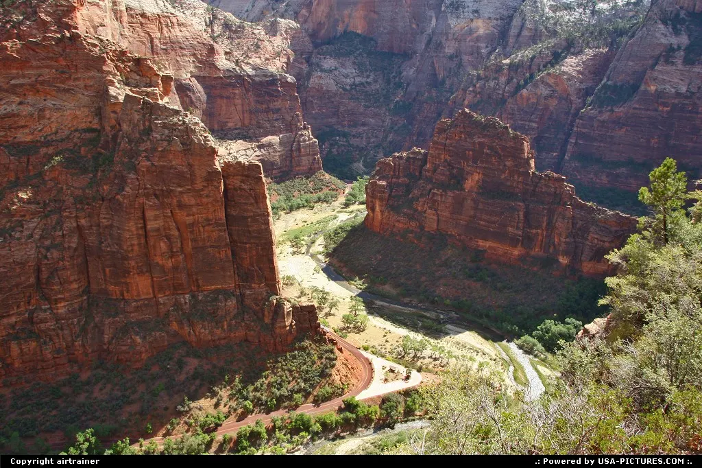 Zion National Park. Angels Landing trail.
