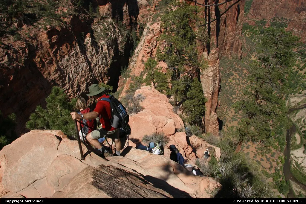 Angels Landing, a truly amazing and unforgettable hike !
