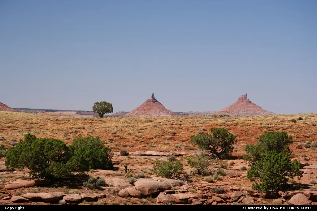 Along the road 211, on the way to The Needles, Canyonlands National Park.