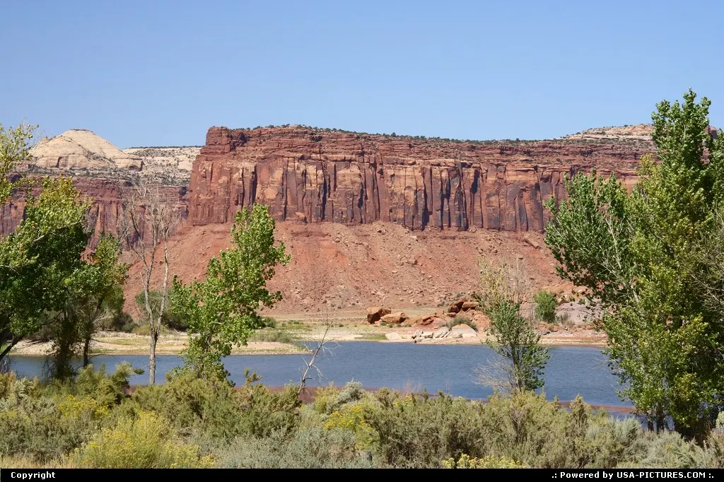 Along the road 211, on the way to The Needles, Canyonlands National Park.