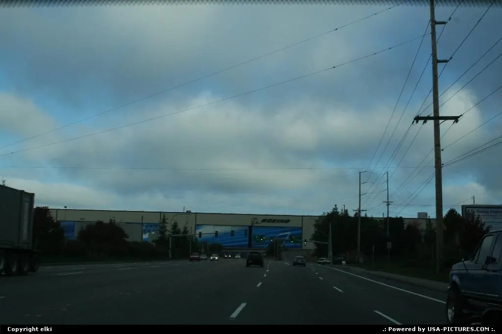 Boeing factory in Everett: largest building in the world by volume.