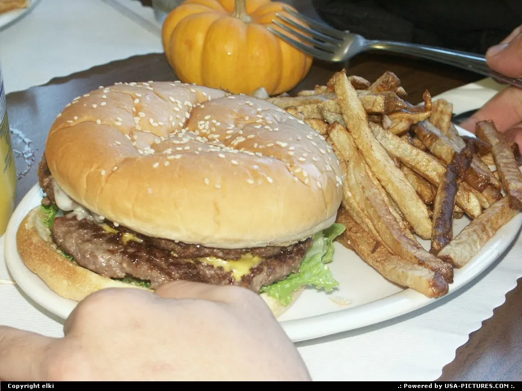 A delicious, Halloween themed meal at the Hungry bear Cafe