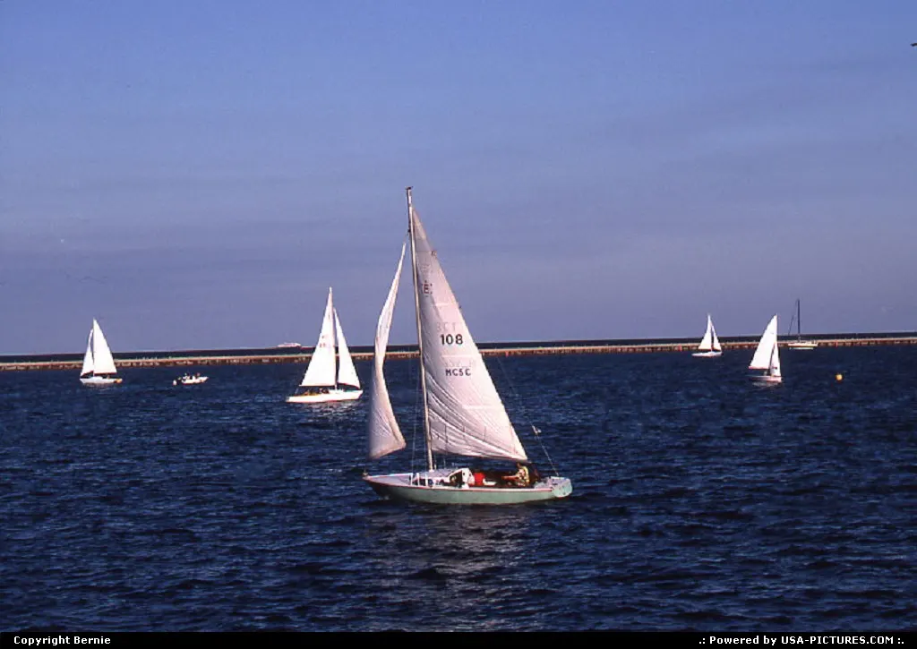 Sailing on Michigan Lake